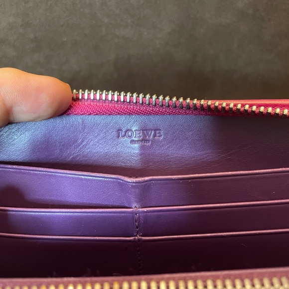 Loewe pink leather zip around wallet - Picture 13 of 15